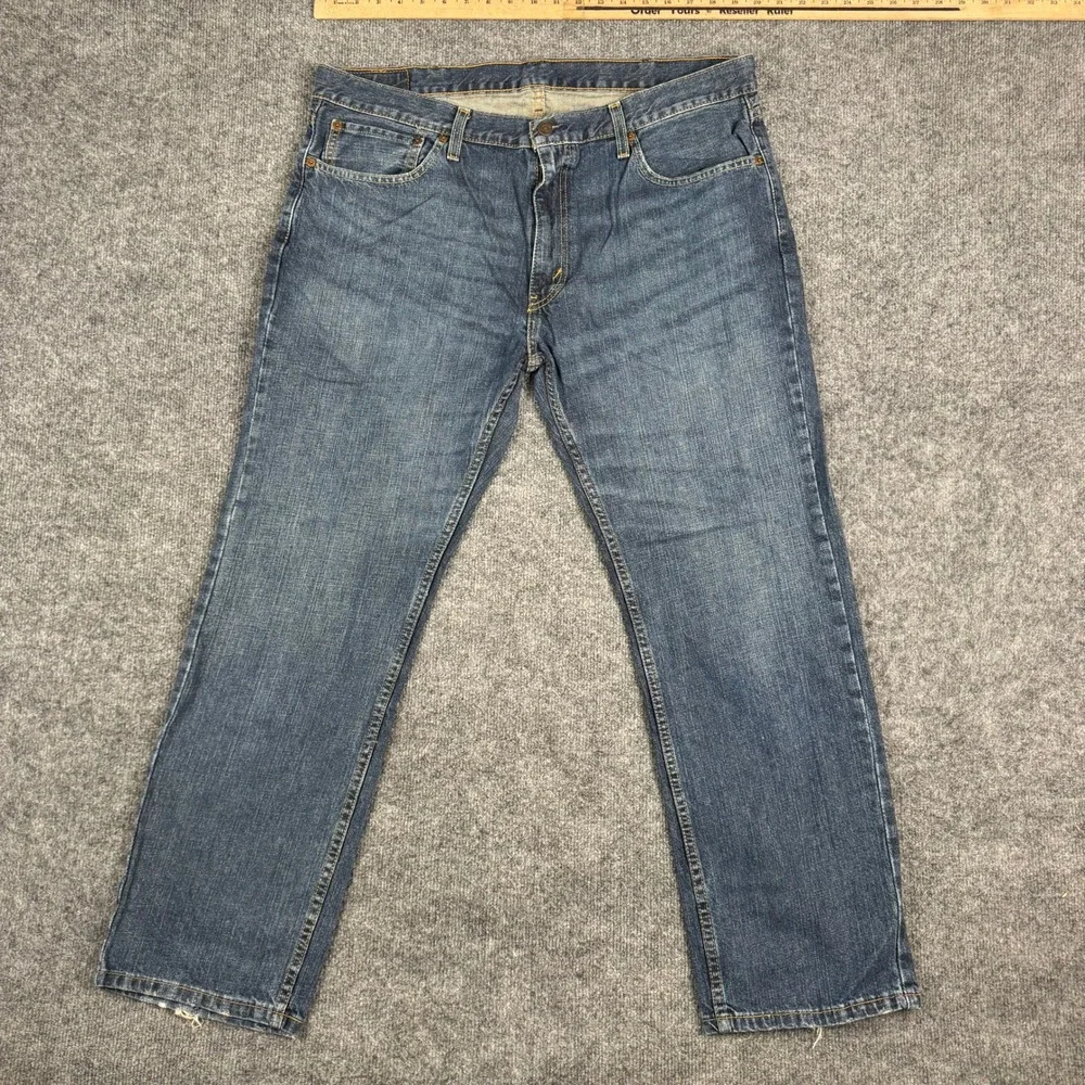 Levi's Jeans Mens Size 38x30 Blue 559 Relaxed Straight Leg Denim Casual Good